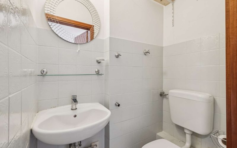 17ed9a10-e100-4610-a90e-cb9d5738992d-2003984022