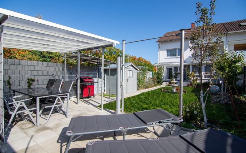 Idyllisch und zentrumsnah gelegene Eigentumswohnung mit Einliegerwohnung, Süd-Terrasse und Garten