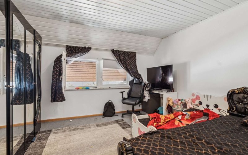Attraktives Mehrfamilienhaus als Kapitalanlage oder Mehrgenerationenwohnen-9