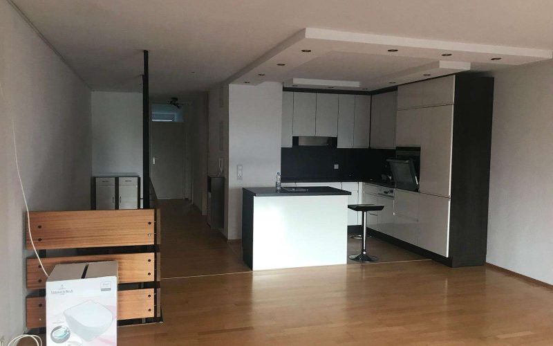 Außergewöhnliche 4-Zimmer-Maisonettewohnung mit 3 Balkonen und tollem Ausblick-2