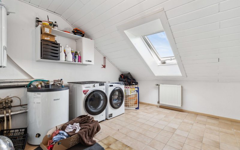 Charmante Dachgeschosswohnung in Graben-Neudorf-17