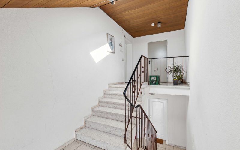 Charmante Dachgeschosswohnung in Graben-Neudorf-20