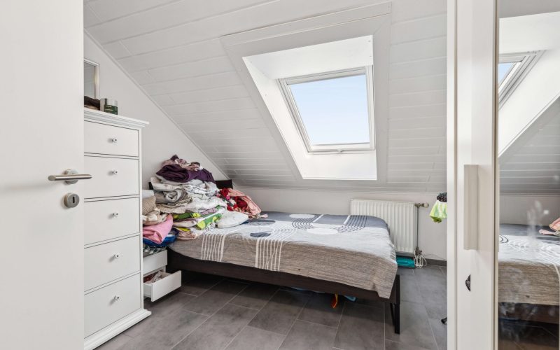 Charmante Dachgeschosswohnung in Graben-Neudorf-26
