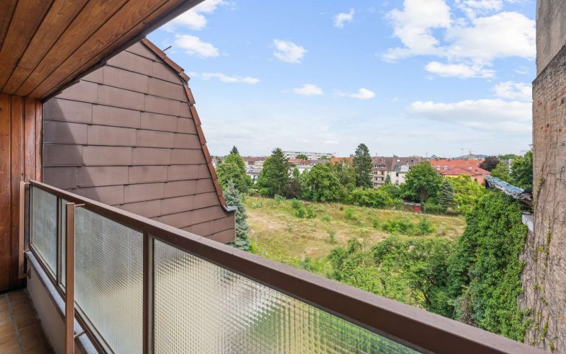 Charmante Dachgeschosswohnung mit viel Potenzial in beliebter Lage von Karlsruhe-10