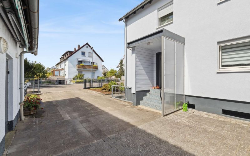 Charmantes Einfamilienhaus mit Gartenidylle und Gestaltungspotenzial-2