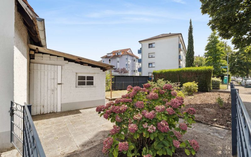 Charmantes Einfamilienhaus mit Gartenidylle und Gestaltungspotenzial-3