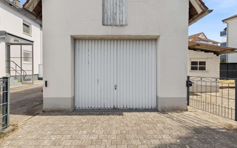 Charmantes Einfamilienhaus mit Gartenidylle und Gestaltungspotenzial-4