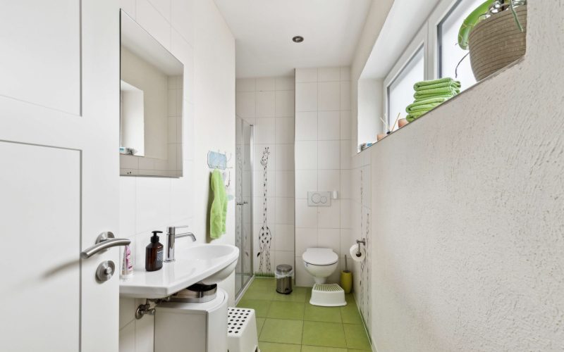 Einziehen und Wohlfühlen - idyllisches, freistehendes Einfamilienhaus mit großem Grundstück-8