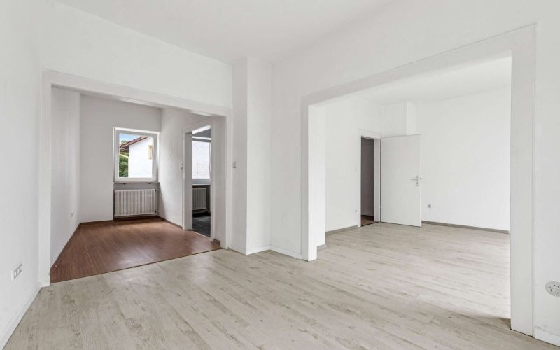 Familienfreundliches Einfamilienhaus mit großem Garten in ruhiger Lage von Karlsruhe-7