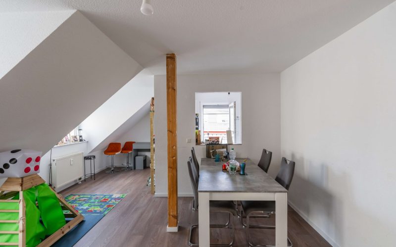 Gepflegte Wohnung in ruhiger aber zentrumsnaher Lage von Karlsruhe-7