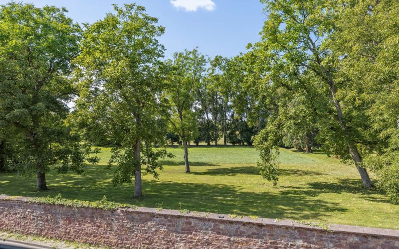 Historisches Einfamilienhaus mit Potenzial – ideal für kreative Sanierer in Karlsruhe-2