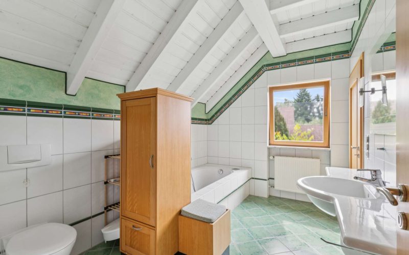 Idyllisch gelegenes, gemütliches Einfamilienhaus-5