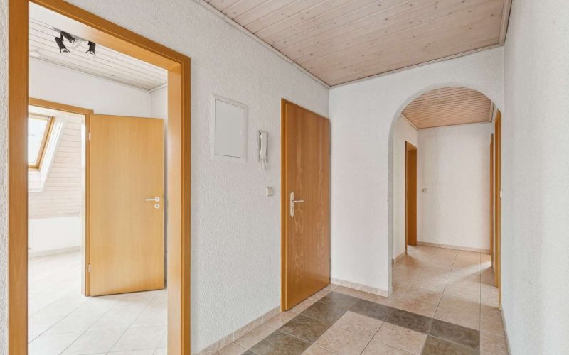 ImmobilienExpert_Karlsdorf-Neuthard_Dachgechoss2