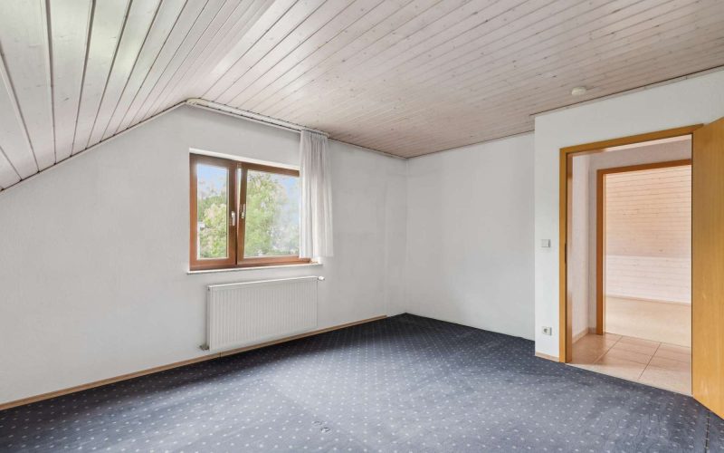 ImmobilienExpert_Karlsdorf-Neuthard_Dachgechoss6
