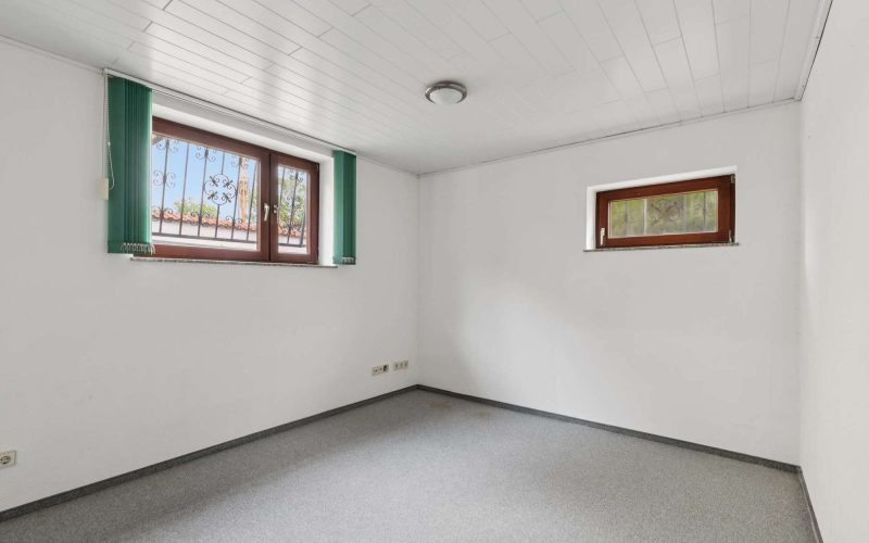 ImmobilienExpert_Karlsdorf-Neuthard_Dachgechoss8