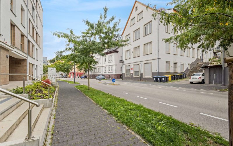 Lichtdurchflutete 3-Zimmer-Wohnung mit Weitblick in naturnaher Lage von Backnang-1
