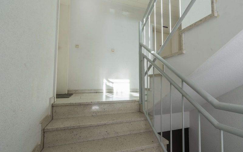 Moderne und geräumige 3,5 Zimmer-Wohnung im Erdgeschoss und Souterrain in bester Lage-16