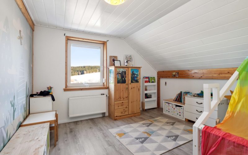 Modernes Mehrfamilienhaus mit Einliegerwohnung in traumhafter Natur in Schönwald im Schwarzwald-13