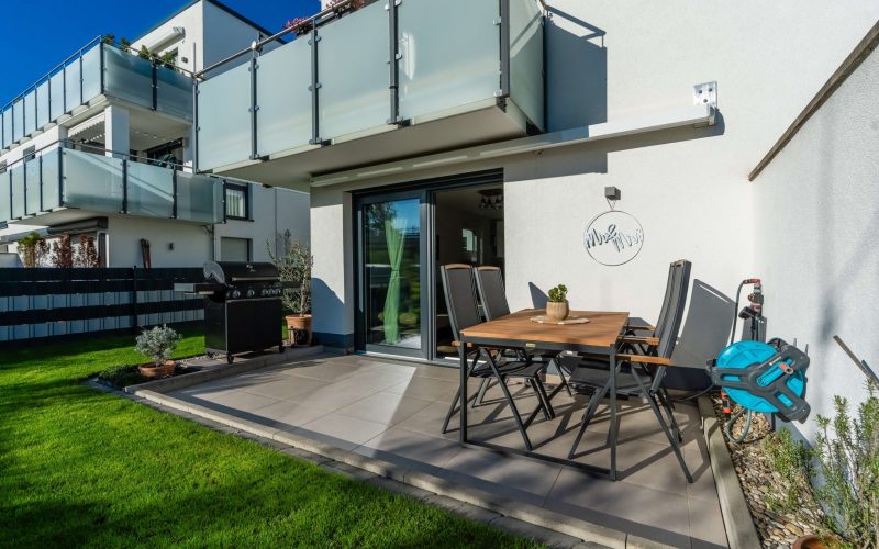 Neuwertige Erdgeschosswohnung inkl. 2TG Stellplätze und eigenem Garten - Ihr grünes Paradies-6