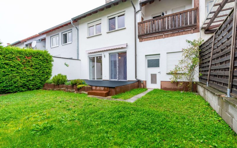 Reihenmittelhaus mit Ausbaupotenzial in idyllischer Lage - Ihr neues Zuhause in Westheim-1