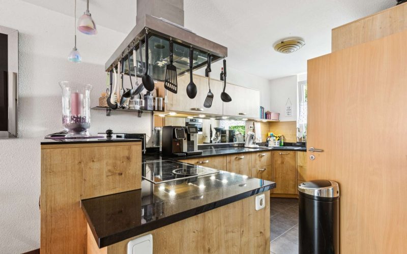 Reihenmittelhaus mit Garten in Bühl – Gepflegt, Geräumig, Gut gelegen-4