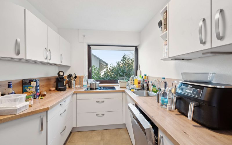 Top modernisierte Etagenwohnung mit großzügiger Terrasse in ruhiger Lage-21