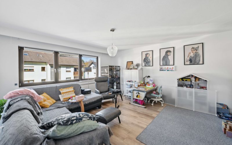 Top modernisierte Etagenwohnung mit großzügiger Terrasse in ruhiger Lage-23