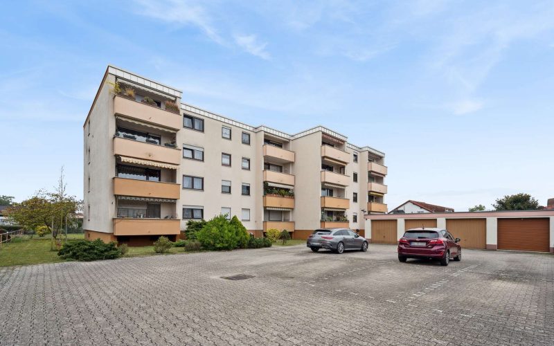 Traumhaftelichtdurchflutete 4-Zimmer-Wohnung in Hockenheim-2