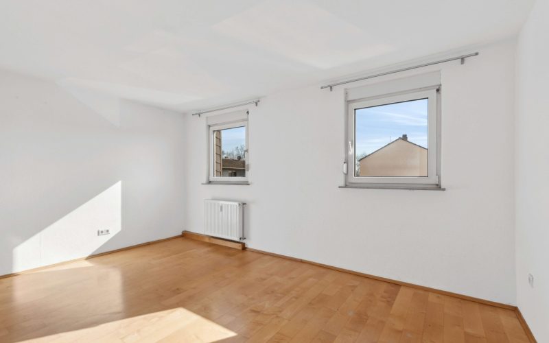 Zweifamilienhaus mit Anbau in zentraler Lage von Landau - Ein Ort zum Wohlfühlen und Investieren-19