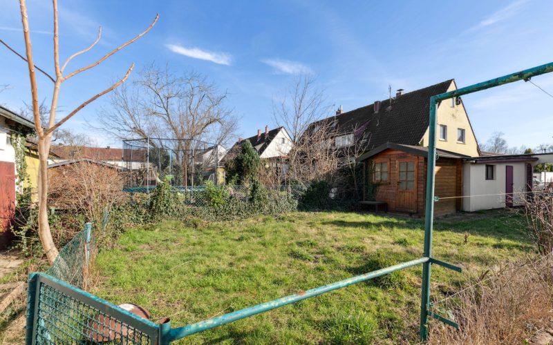 Zweifamilienhaus mit Anbau in zentraler Lage von Landau - Ein Ort zum Wohlfühlen und Investieren-31