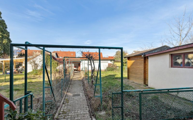 Zweifamilienhaus mit Anbau in zentraler Lage von Landau - Ein Ort zum Wohlfühlen und Investieren-32
