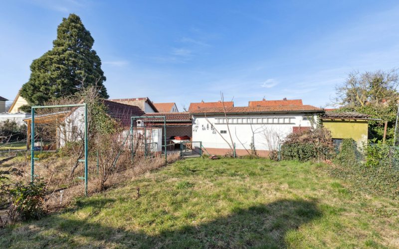 Zweifamilienhaus mit Anbau in zentraler Lage von Landau - Ein Ort zum Wohlfühlen und Investieren-33