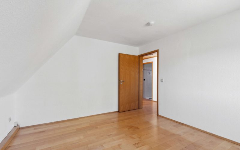 Zweifamilienhaus mit Anbau in zentraler Lage von Landau - Ein Ort zum Wohlfühlen und Investieren-7