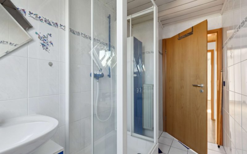 Zweifamilienhaus mit Anbau in zentraler Lage von Landau - Ein Ort zum Wohlfühlen und Investieren-9